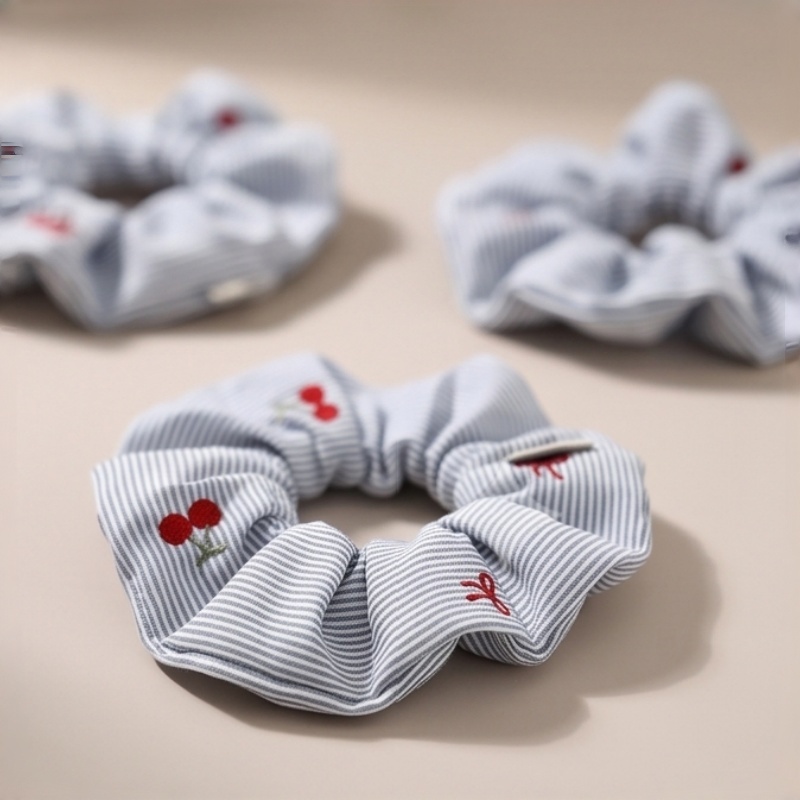 Elegant Striped Cherry Embroid - Travel Accessories For Elderly 评论和价格